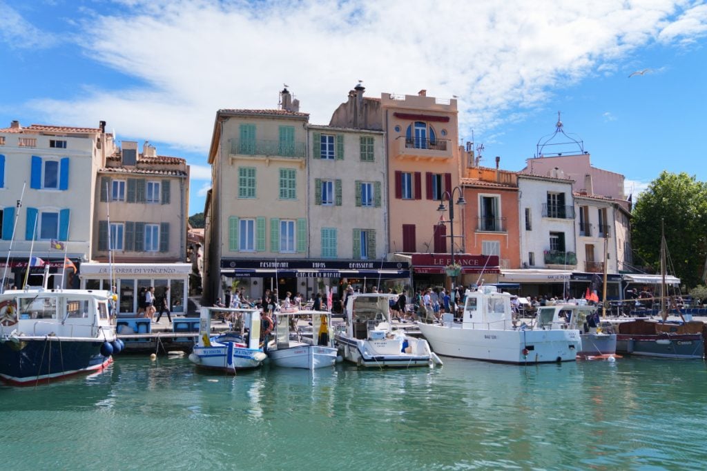 The Ultimate Travel Guide to Cassis, France