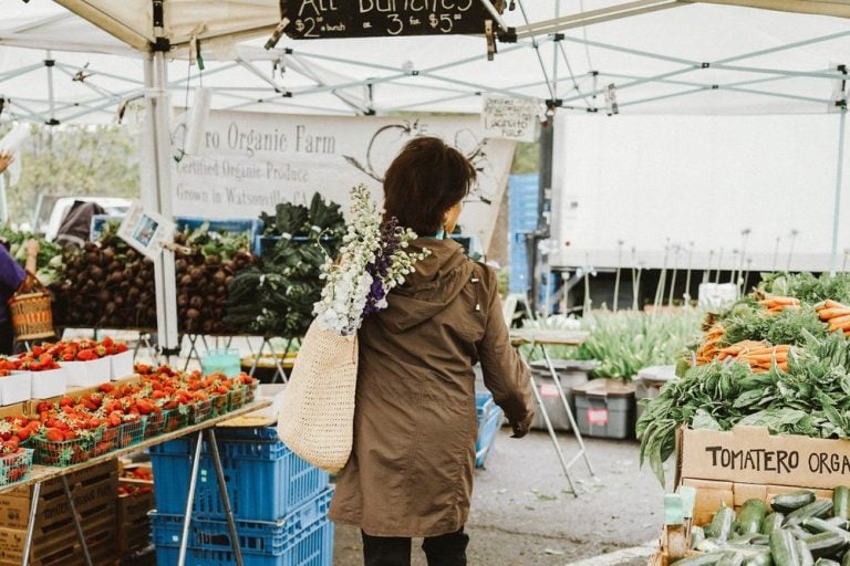 How to Shop a Farmer’s Market Like a French Woman