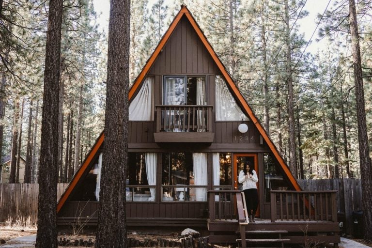 10 Airbnbs To Rent in Lake Tahoe This Winter 10 Airbnbs To Rent in Lake Tahoe This Winter