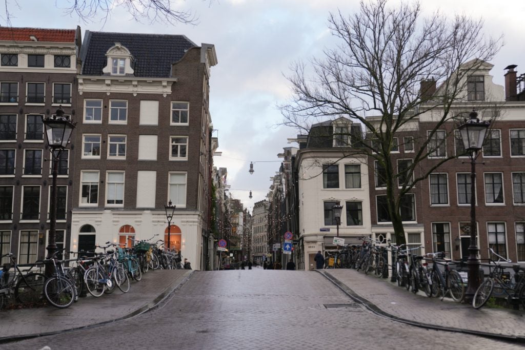 The Comprehensive Amsterdam Travel Guide