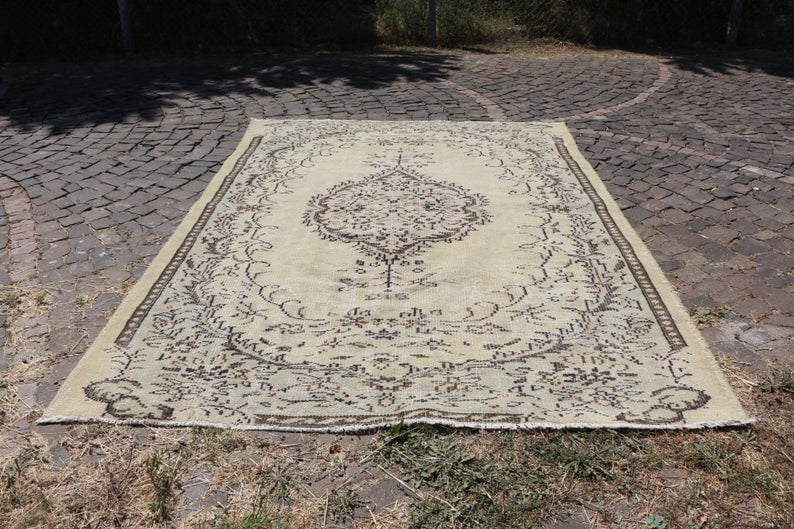 20 Vintage Turkish Rugs under $200