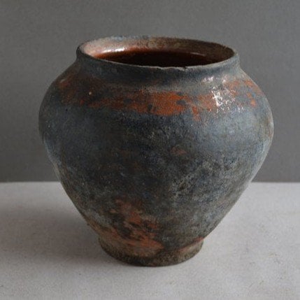 A Guide for Sourcing Vintage Vases and Vessels on Etsy