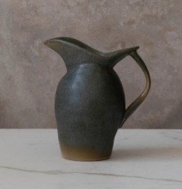 A Guide for Sourcing Vintage Vases and Vessels on Etsyv