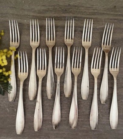 20+ Summer French Table Setting Finds on Etsy
