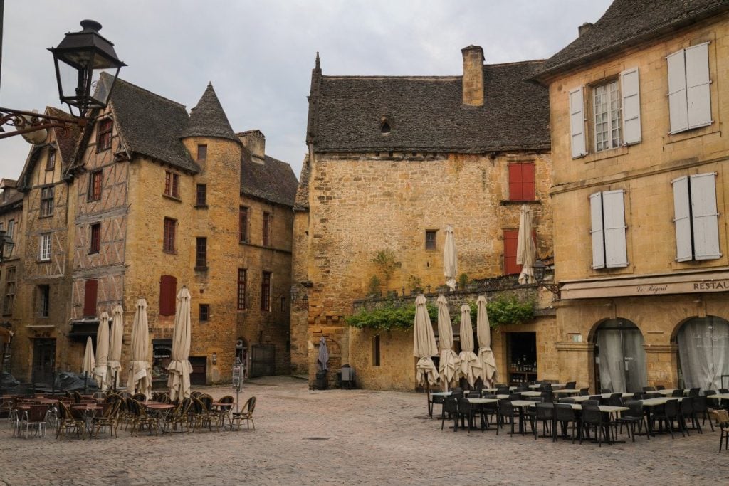 Ultimate Guide to Visiting Sarlat-la-Canéda, France
