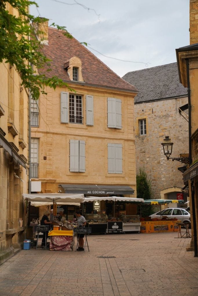 Ultimate Guide to Visiting Sarlat-la-Canéda, France
