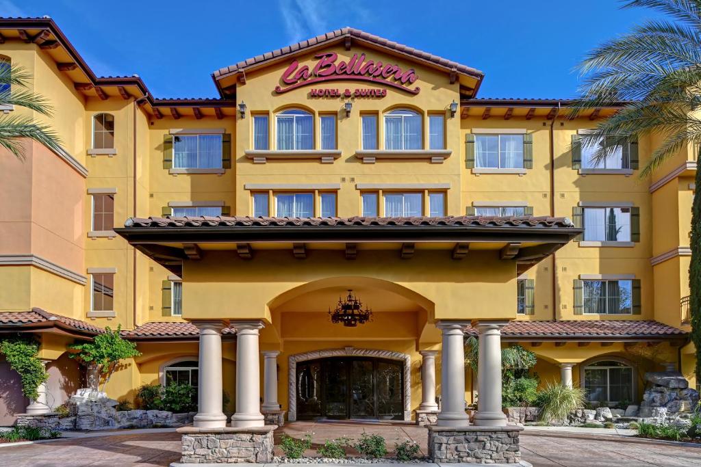 La Bellasera Hotel and Suites