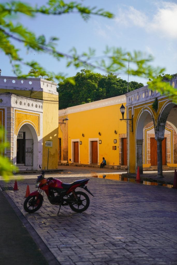 Izamal, Mexico: Guide to Visiting Yucatán's Yellow City
