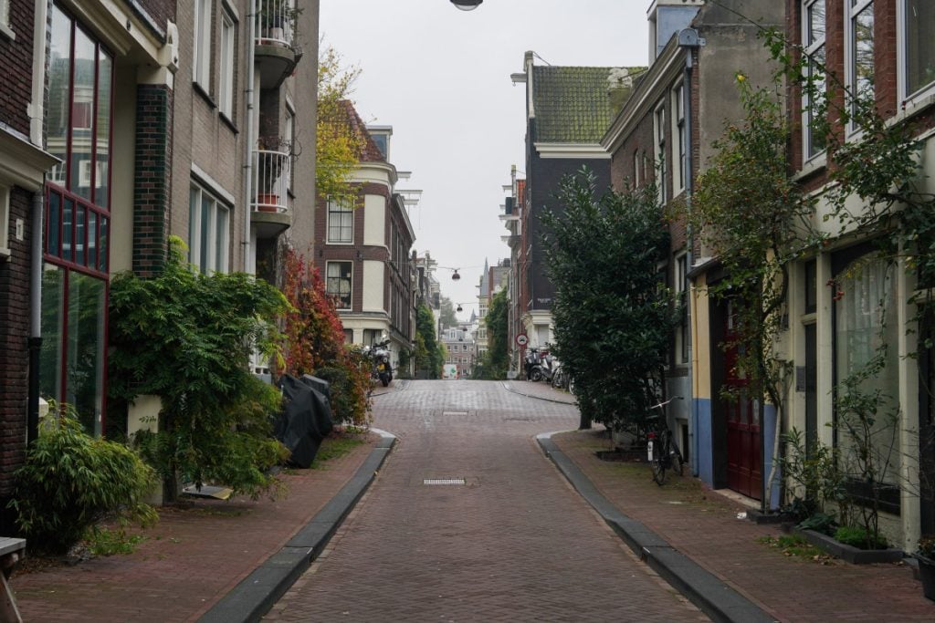 Where to Stay in Amsterdam: Guide to Best Neighborhoods and Hotels