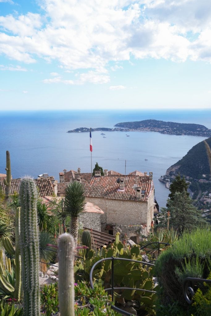 Guide to Visiting Èze: The French Riviera's Enchanting Hilltop Village