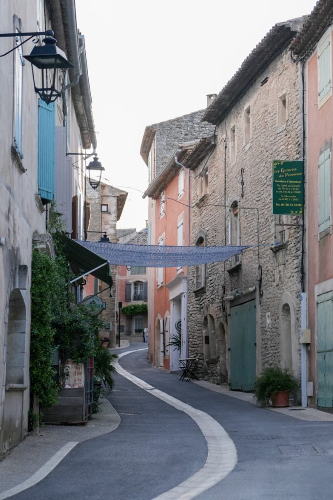 A Visiting Guide to Goult, France