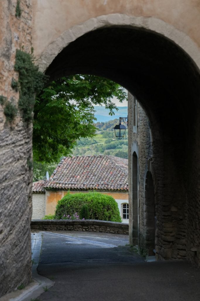 A Visiting Guide to Goult, France
