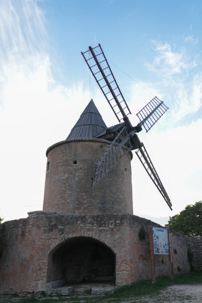 A Visiting Guide to Goult, France