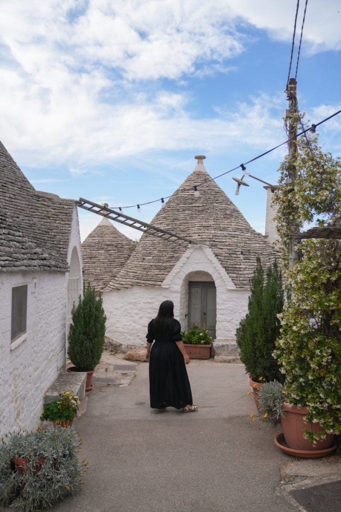 Travel Guide to Alberobello