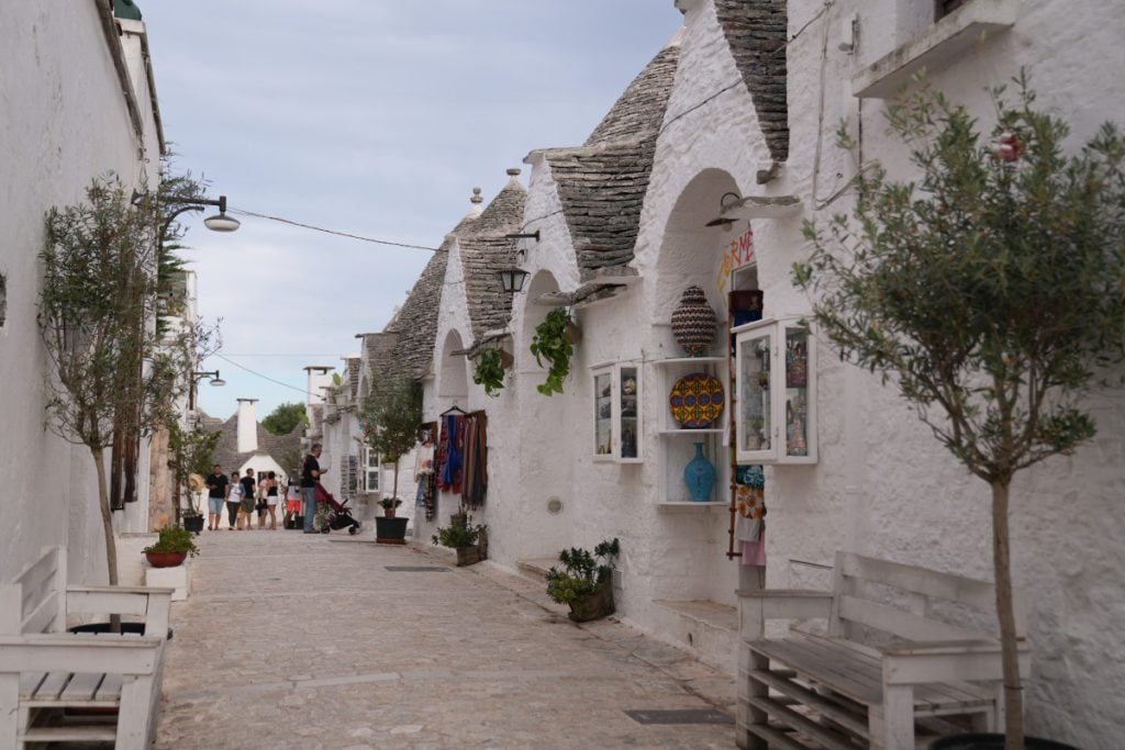 Travel Guide to Alberobello