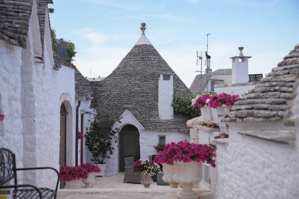 Travel Guide to Alberobello