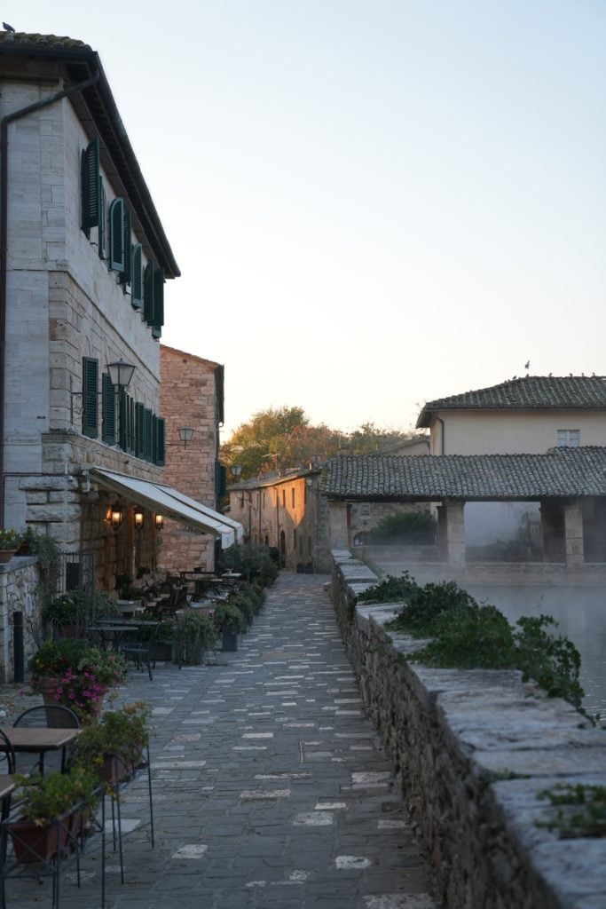 Ultimate Val d'Orcia Travel Guide: Where to Visit and What to Do