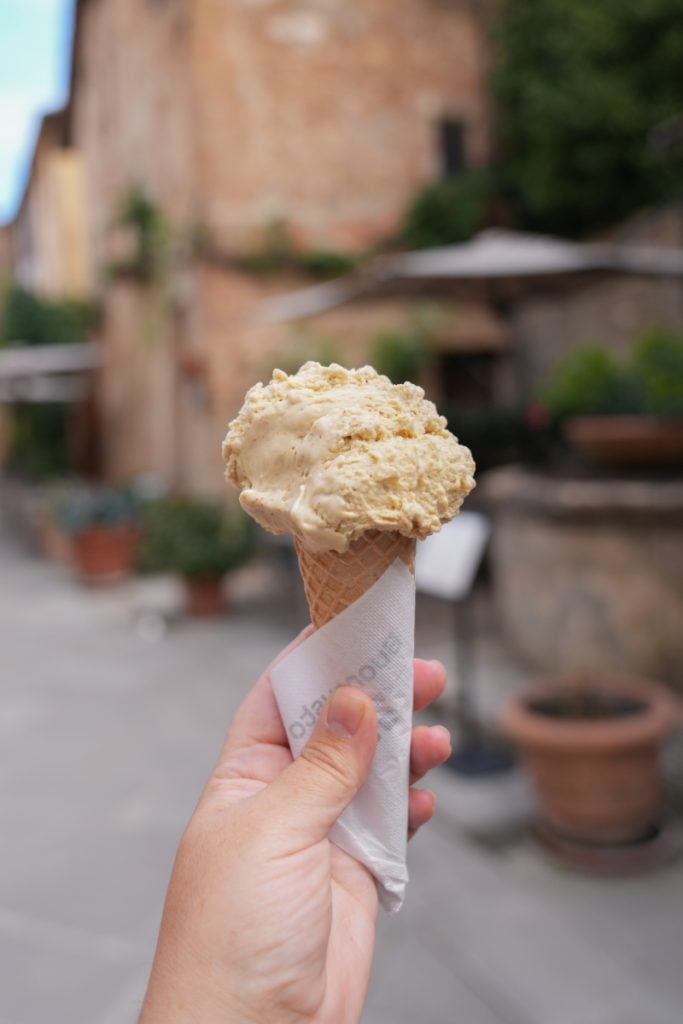 Ultimate Val d'Orcia Travel Guide: Where to Visit and What to Do