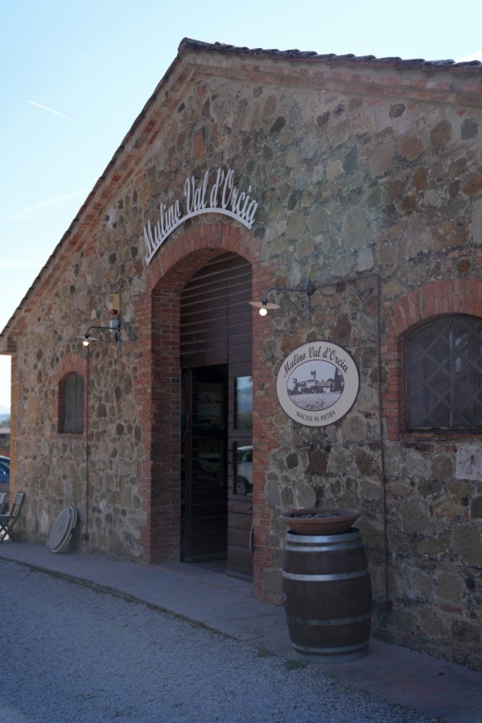 Ultimate Val d'Orcia Travel Guide: Where to Visit and What to Do
