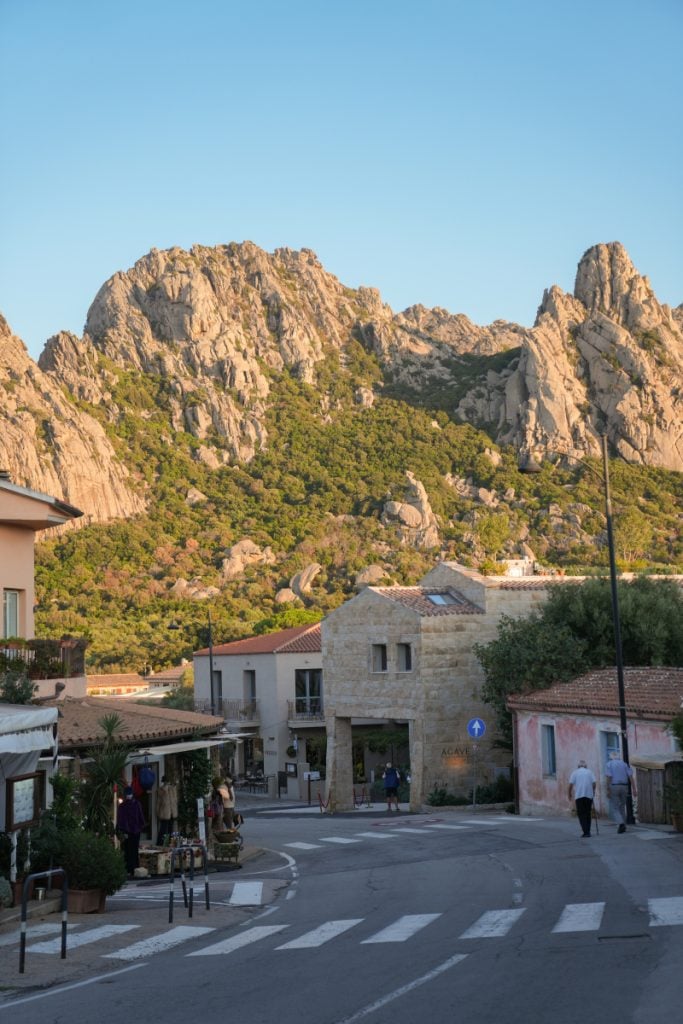Travel Guide to San Pantaleo, Sardinia