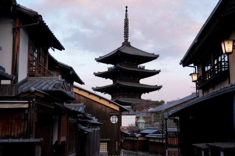 Kyoto vs Osaka: How to Decide Where to Stay Kyoto vs Osaka: How to Decide Where to Stay