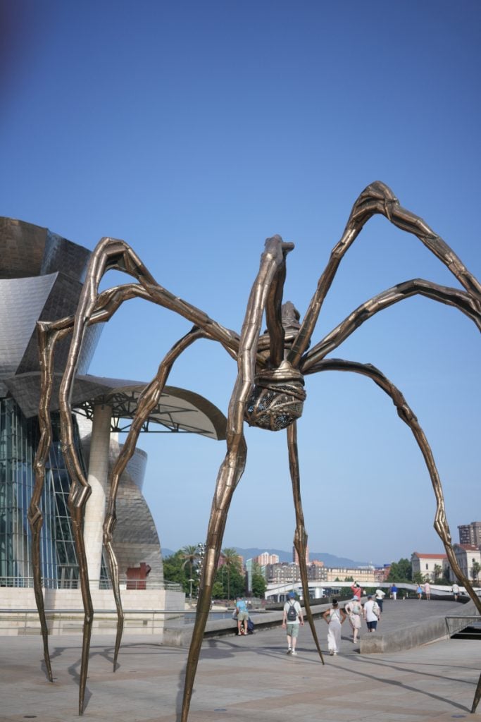 Maman spider sculpture outside the Guggenheim Museum Bilbao