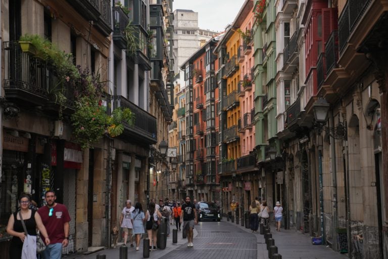 The Best Things to Do in Bilbao, Spain: A Complete First-Timer’s Guide The Best Things to Do in Bilbao, Spain: A Complete First-Timer's Guide