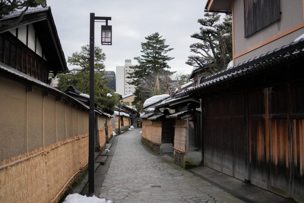 where to stay in kanazawa