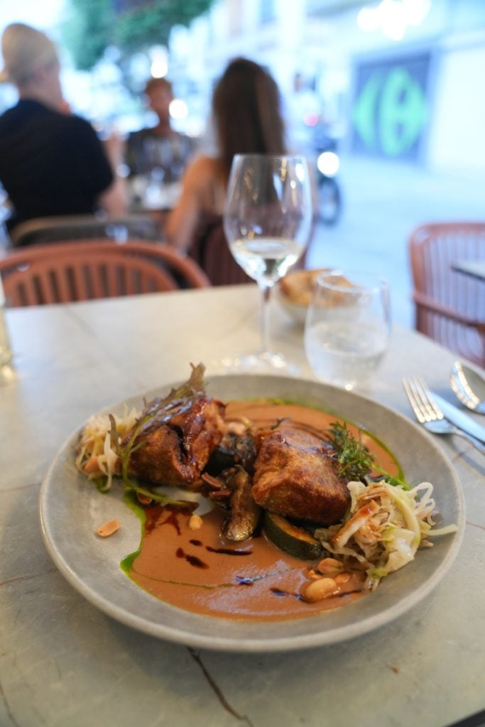 Fried entrée with sauce and slaw at Le Saleya