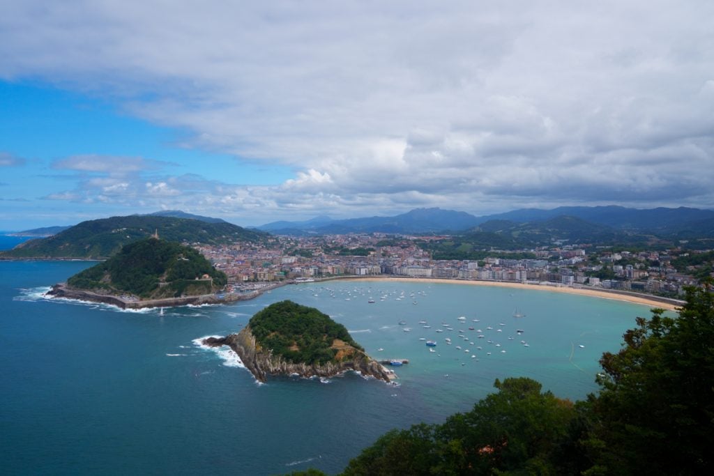 La Concha Bay and Santa Clara Island in San Sebastián
