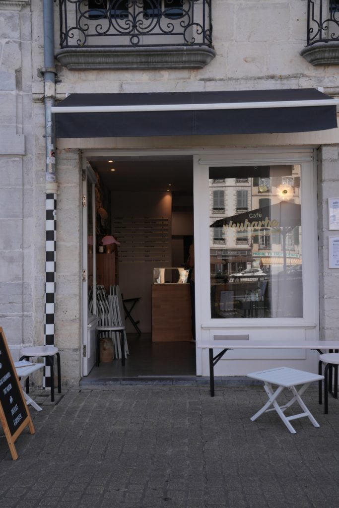 Entrance to Café Rhubarbe in Bayonne