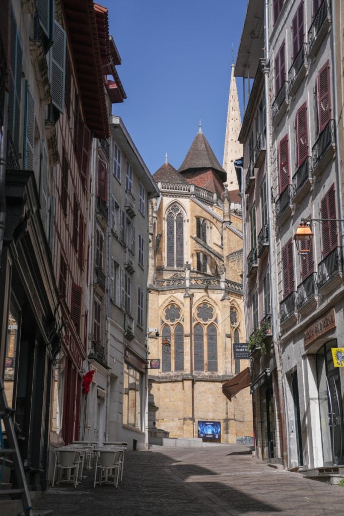 Sainte-Marie Cathedral at the end of a narrow Bayonne street