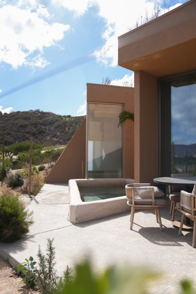 Private patio with plunge pool and outdoor dining table